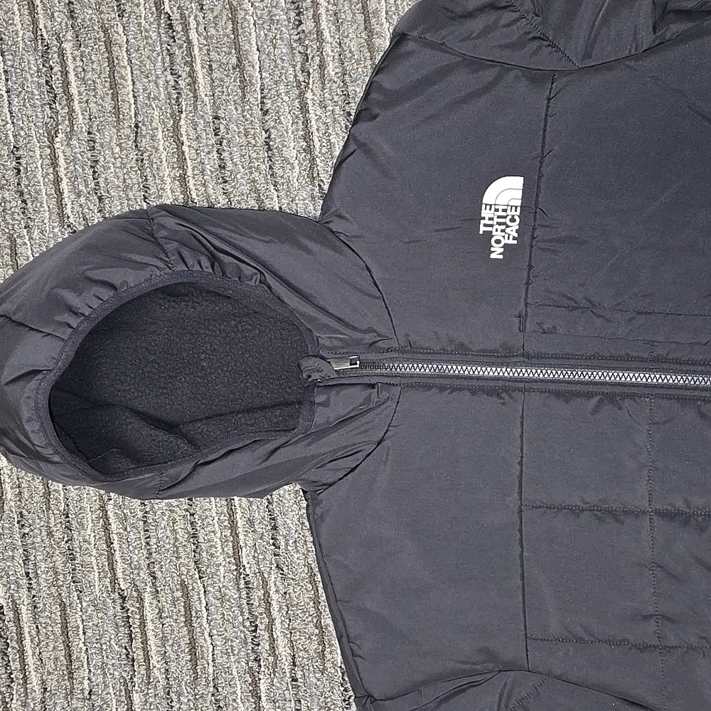 The North Face Reversible Charcoal Puffer Jacket - Picture 2 of 8